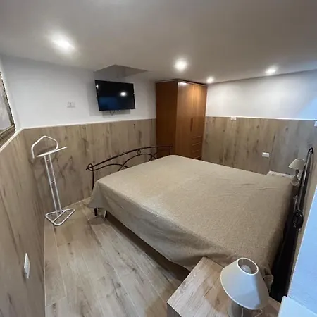 Casa San Gennaro 33a Neapol